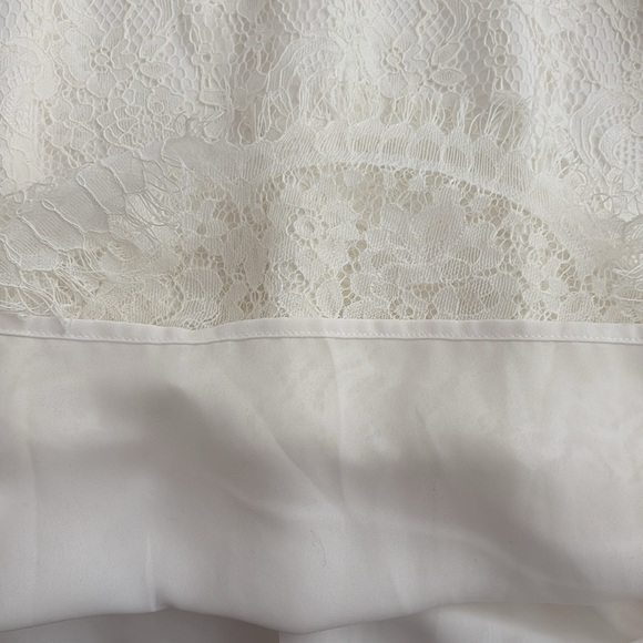 Chico’s White High/Low, Lace/Lined Cap Sleeve Blouse. Size 2=12/14 - Picture 7 of 12